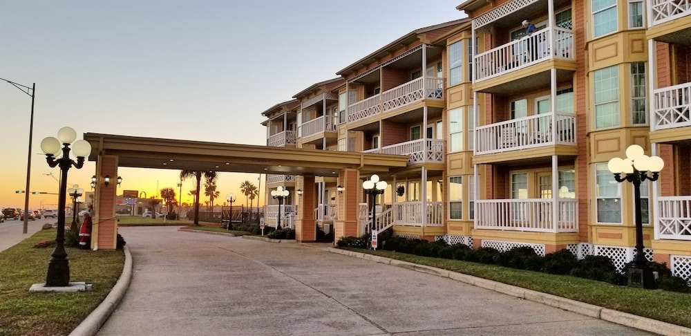 Hotel Galveston Beach Condos - Image 1