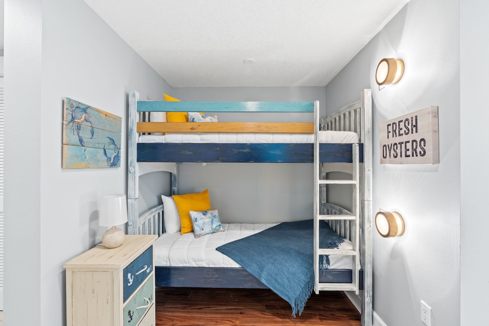 Grand Panama Beach Resort by Book That Condo