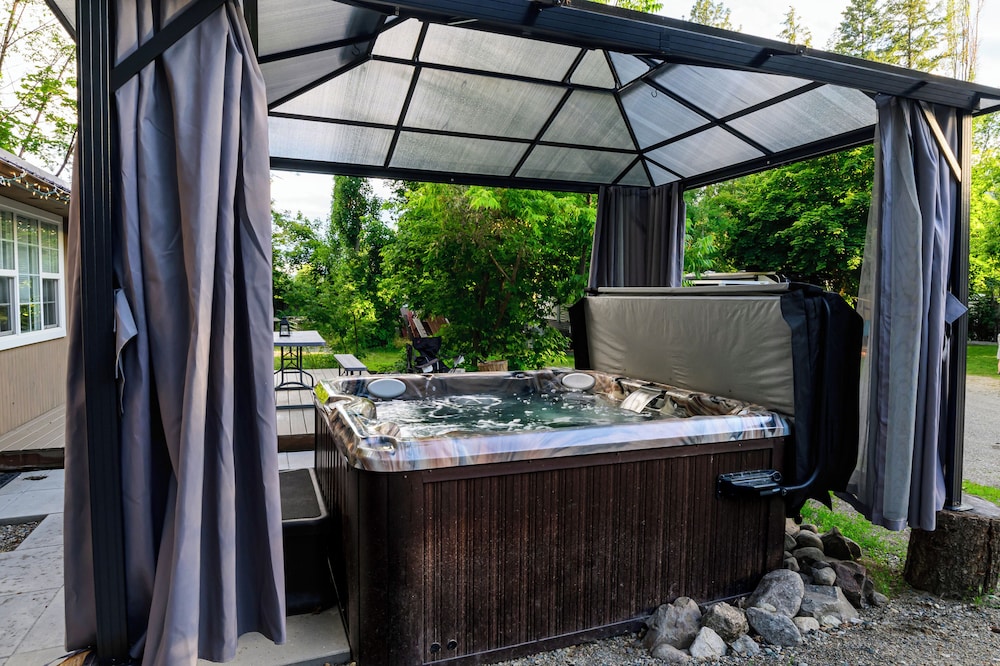 Bella Vida Resort by Home 2U