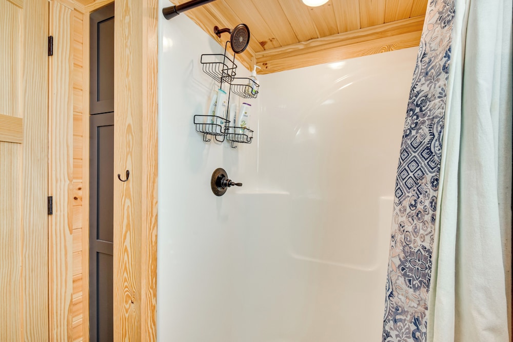 Steps to Lake Keowee: Secluded Seneca Sanctuary!