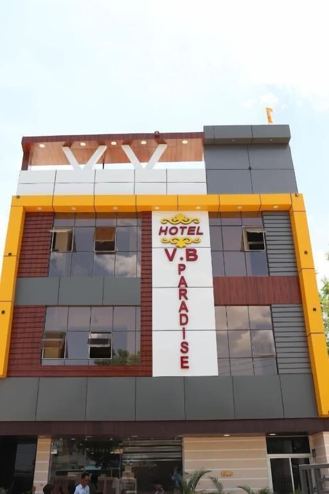 HOTEL V B PARADISE