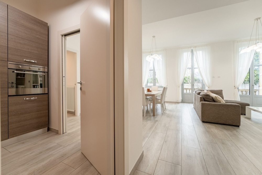 Mugiasca Modern Apartment by Wonderful Italy