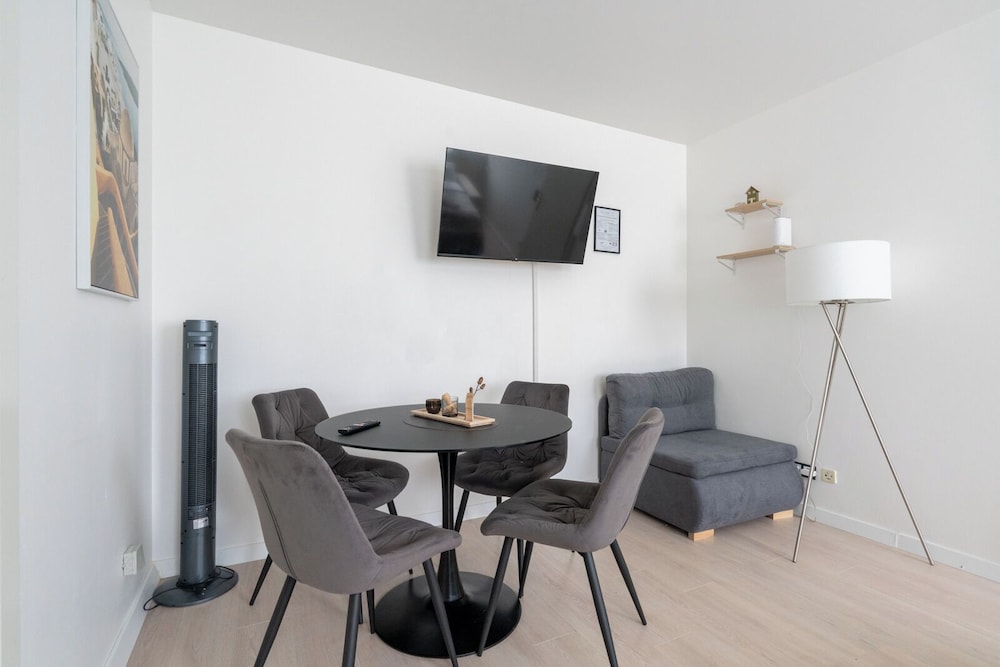COY Apartments Steyr - Work & Relaxation