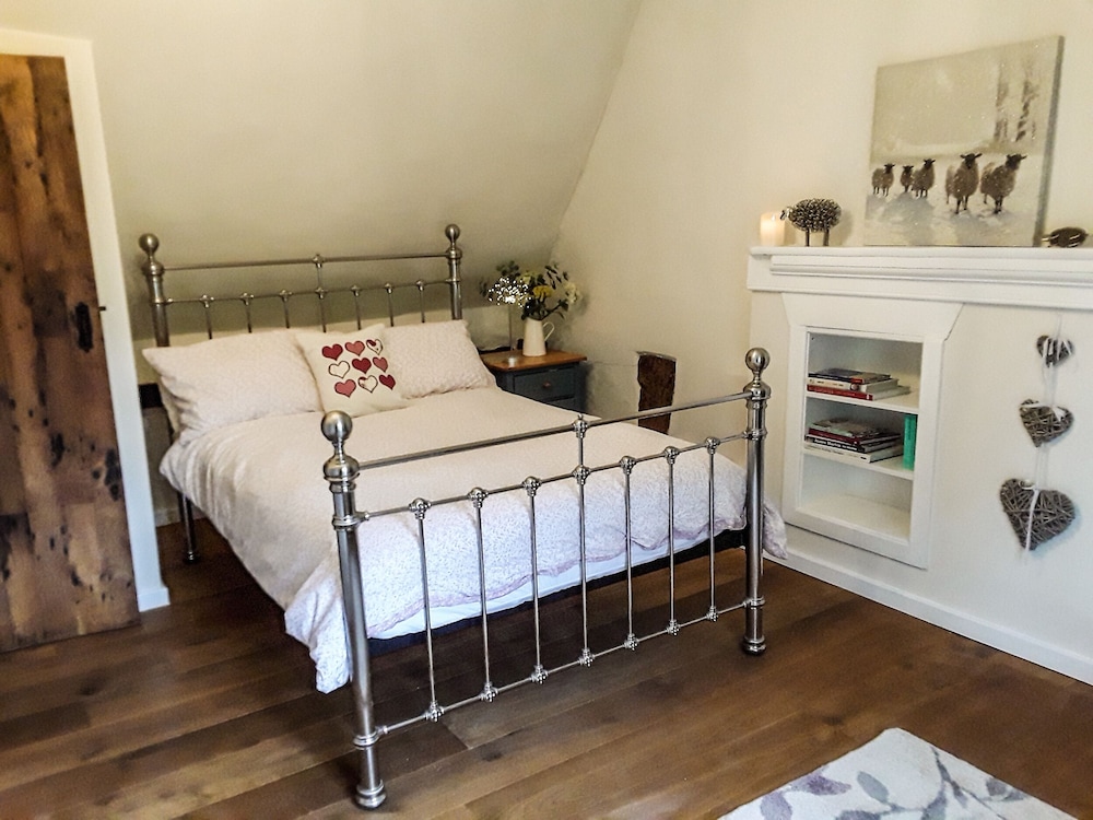 Churchend Cottage