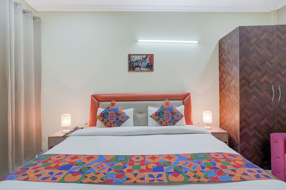 Fabhotel Rush Residency