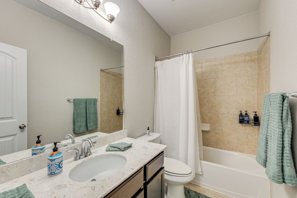 Pool Access & Fenced Yard: Modern San Antonio Gem