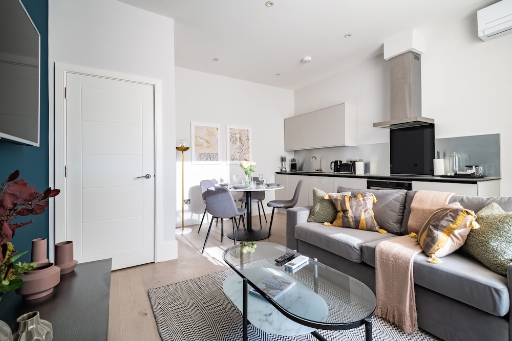 South Kensington Apartments