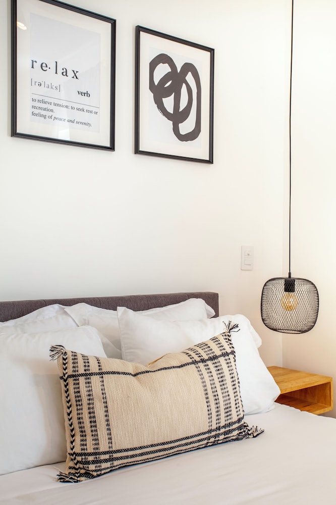 Bright & sweet unit in middle Polanco