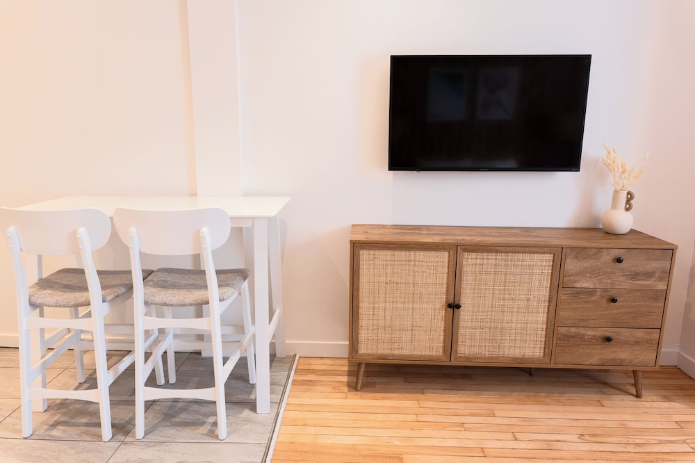 Unique Stays - 4114 St-Denis