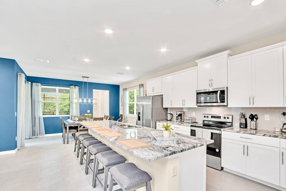 Solara 7BR Resort Home w Pool, Hot Tub & Games