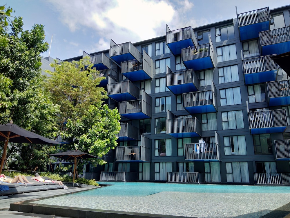 The Deck Patong