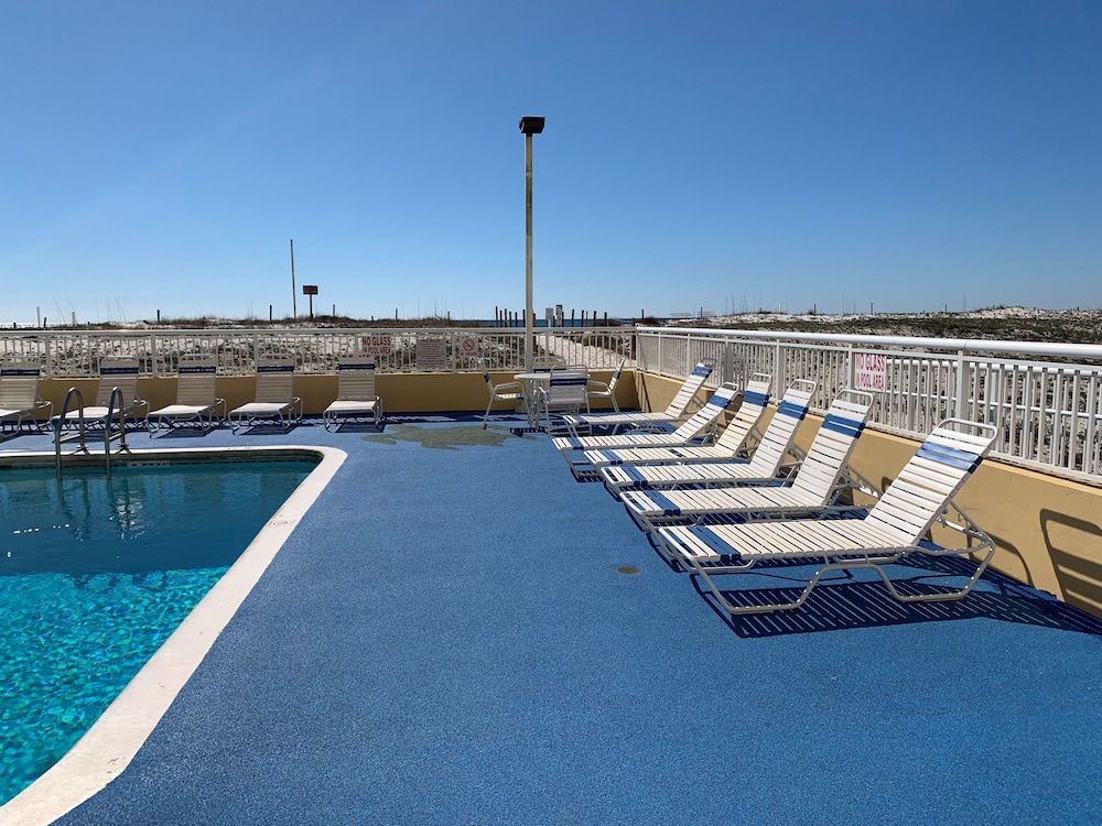 Driftwood Towers #4E by Southern Vacation Rentals