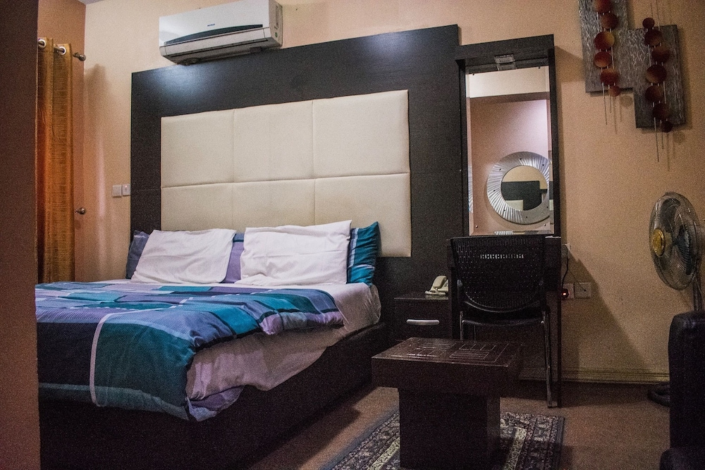 Aeroville Apartments