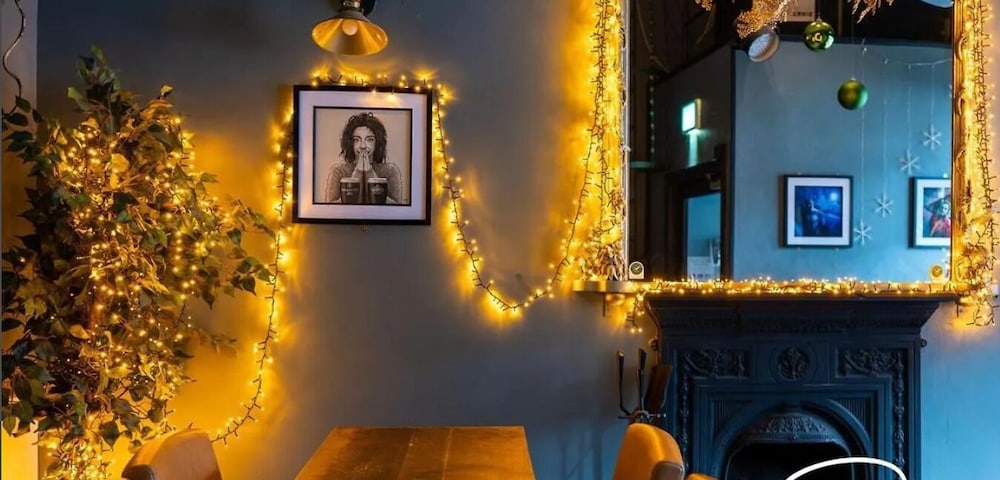 Brú Bar & Hostel