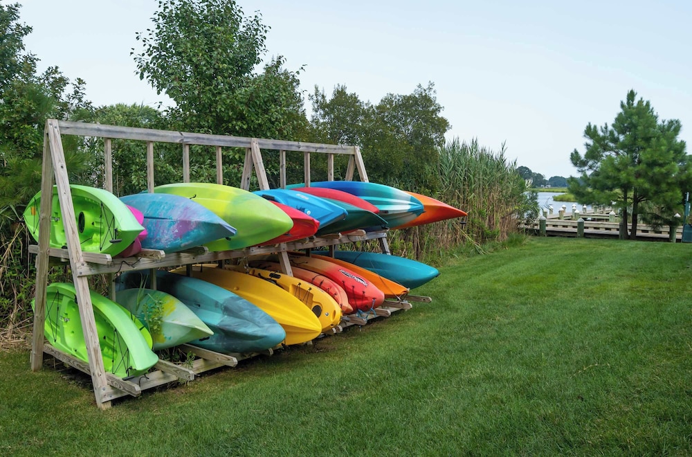 Creekside Getaway Stay for 8