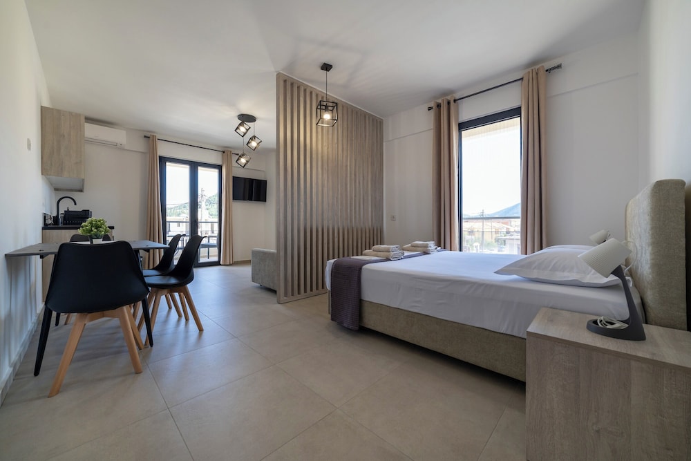 NS Apartments Nydri