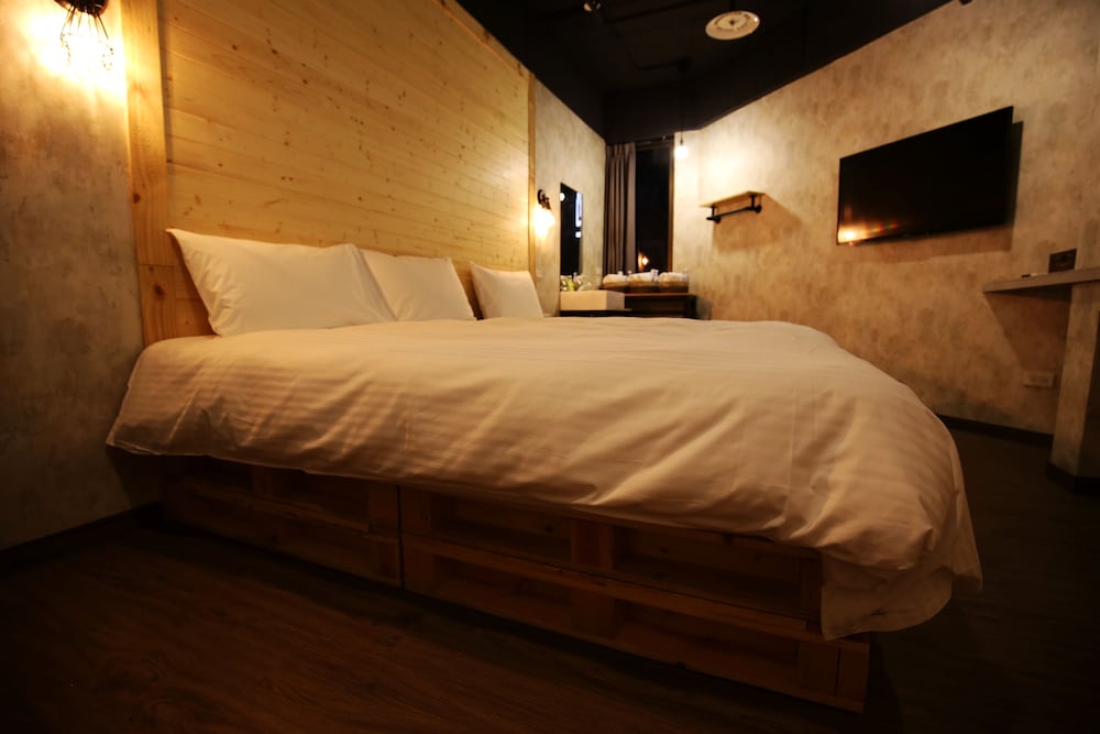 Nys Loft Hotel - Hostel