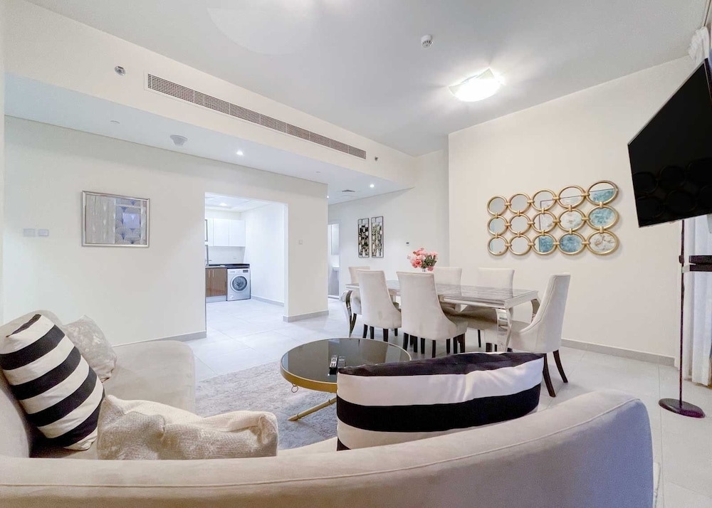 Phaedrus Living: Dubai Marina Arcade Residence 702