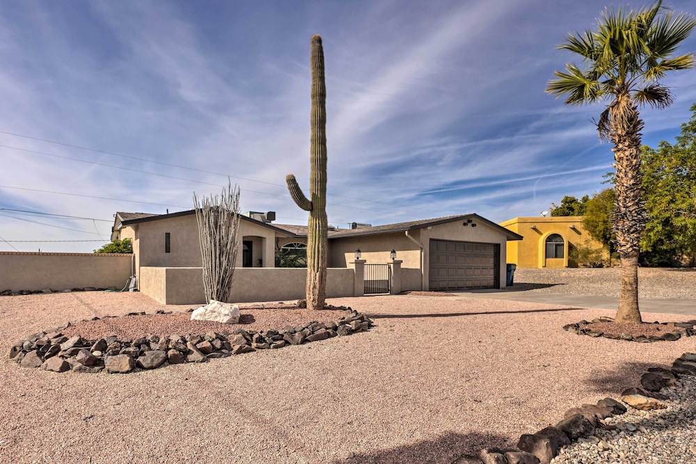 Heated Pool: Home ~ 5 Mi to Lake Havasu! view 2