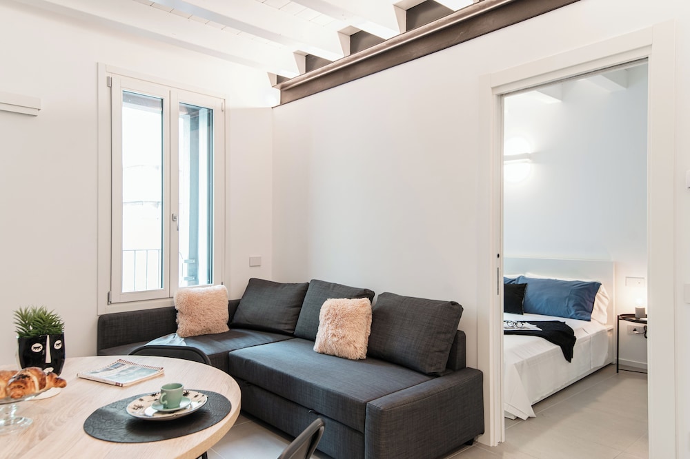 Suite JOIVY Lake 11