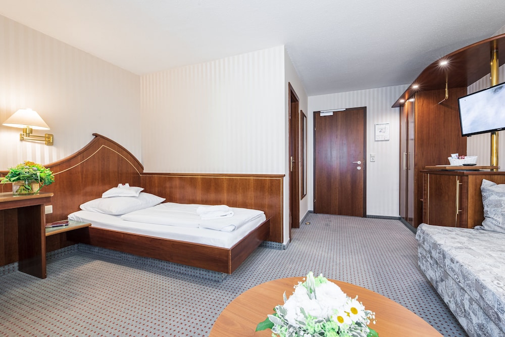Stuttgart Vacations - TOP VCH Hotel Wartburg Stuttgart - Property Image 25