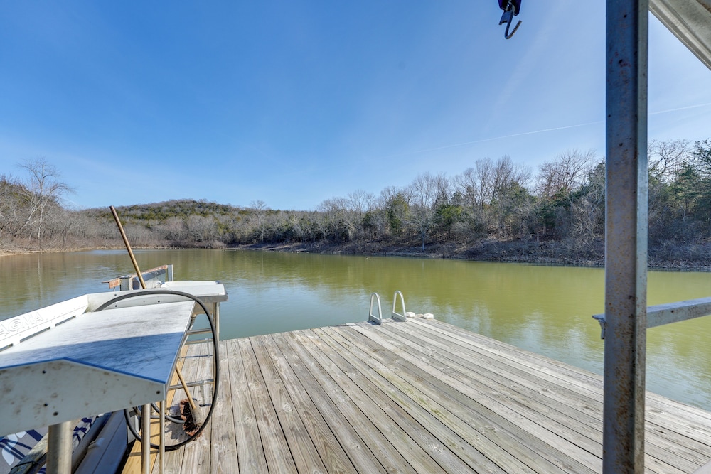 Fish, Boat & Hike On-site: Cape Fair Apartment!