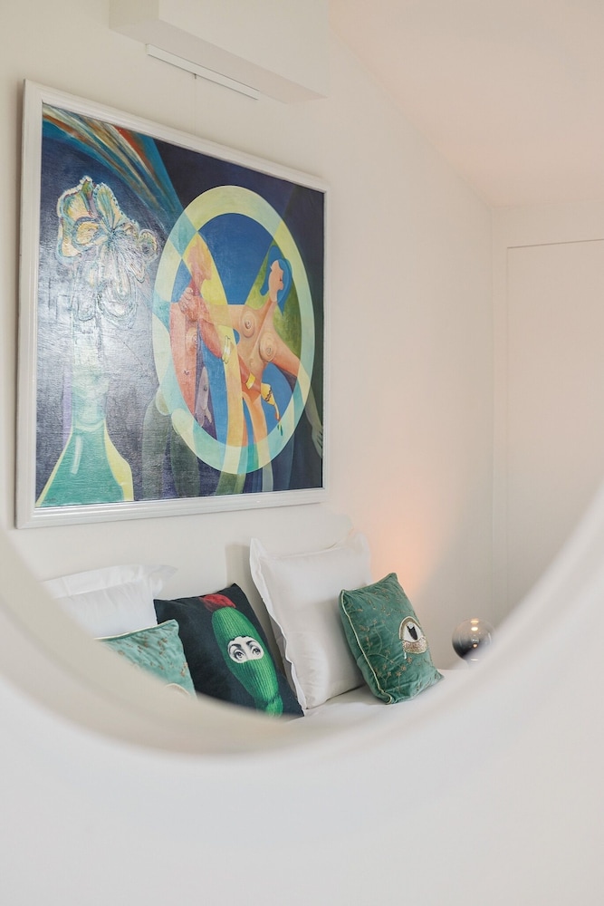 Exclusive Boutique Hotel Lit d'Art view 3