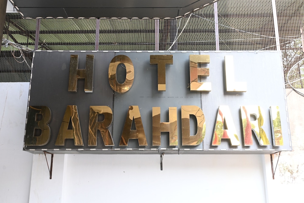 Hotel Barahdari