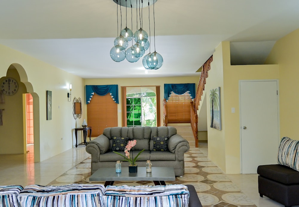 Champagne Villa view 2