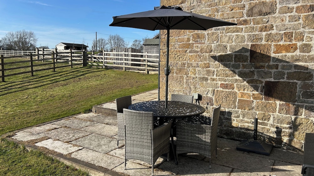 4 Bed Farmhouse Alton Tower Xmas Market Chatsworth