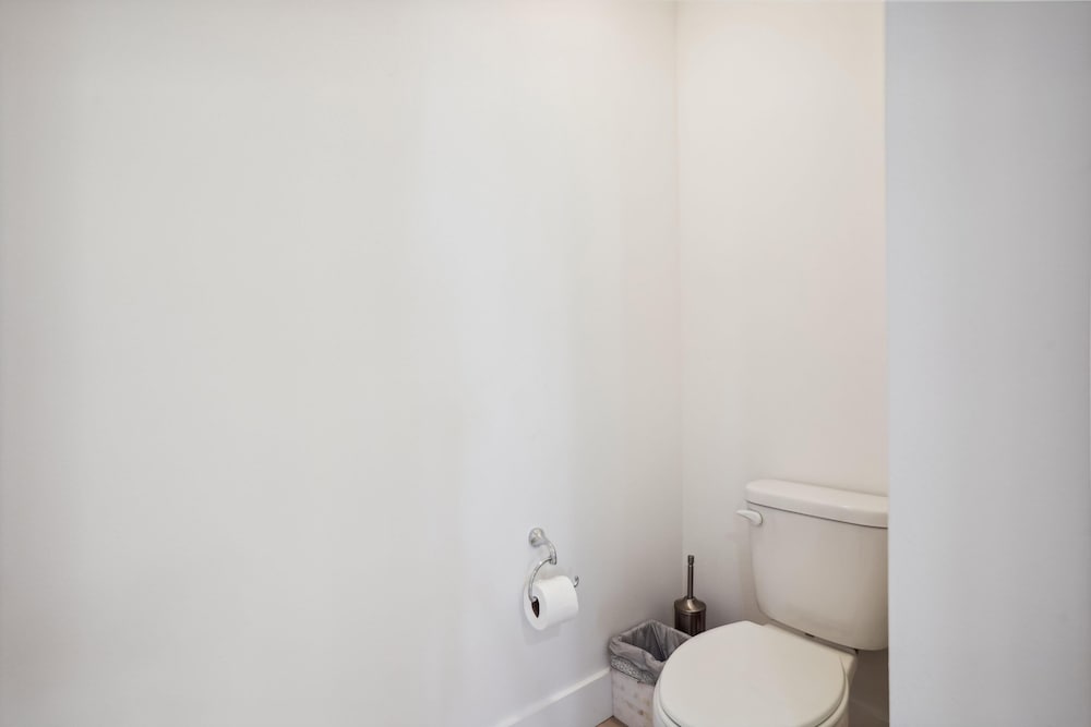 The Harbor Condo 305 - Premier