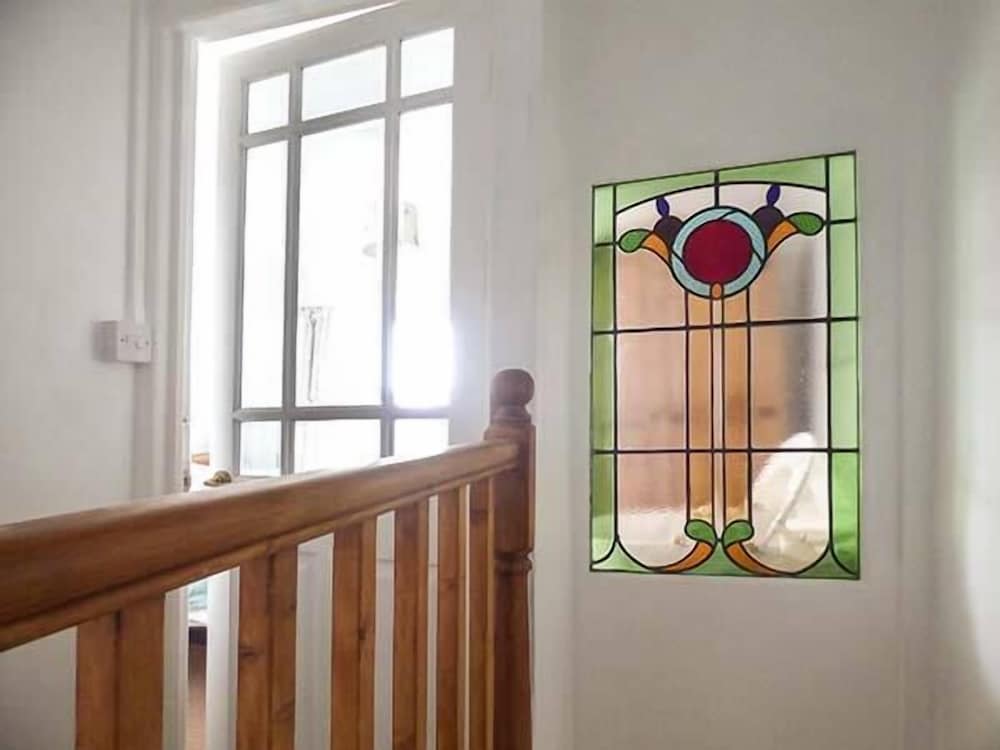Longview Cottage view 4