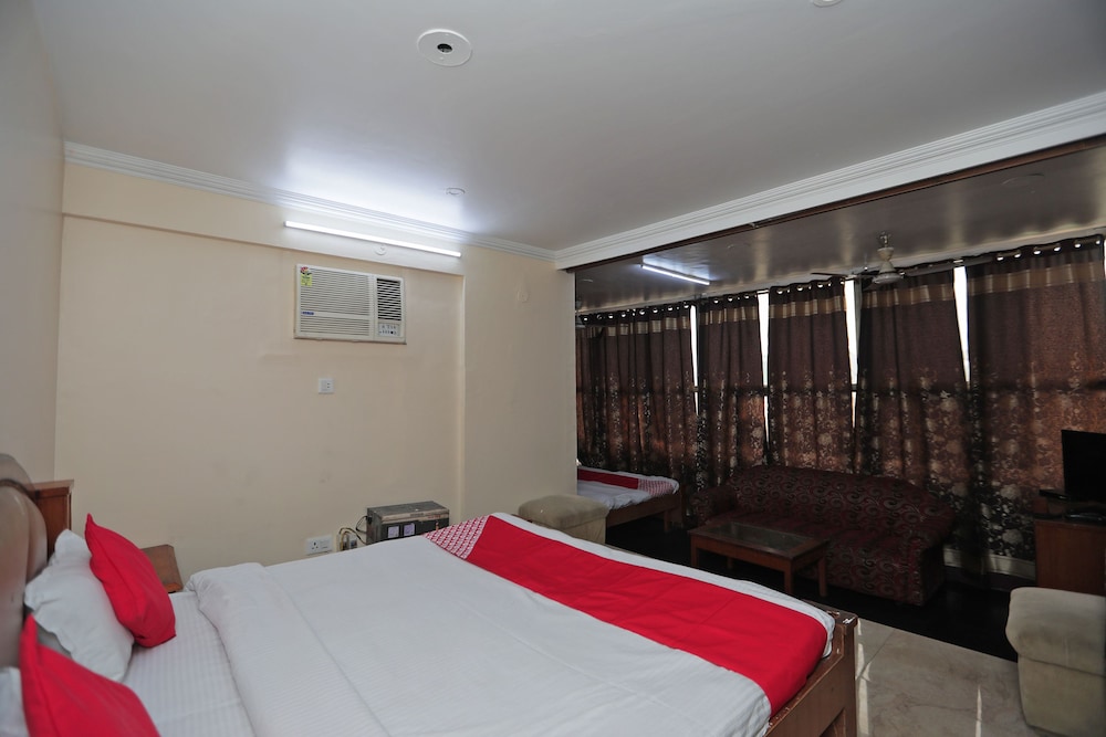 OYO 29807 Hotel The City Heart