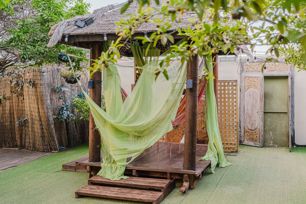 House of Mosaic Aruba - Unique Experience