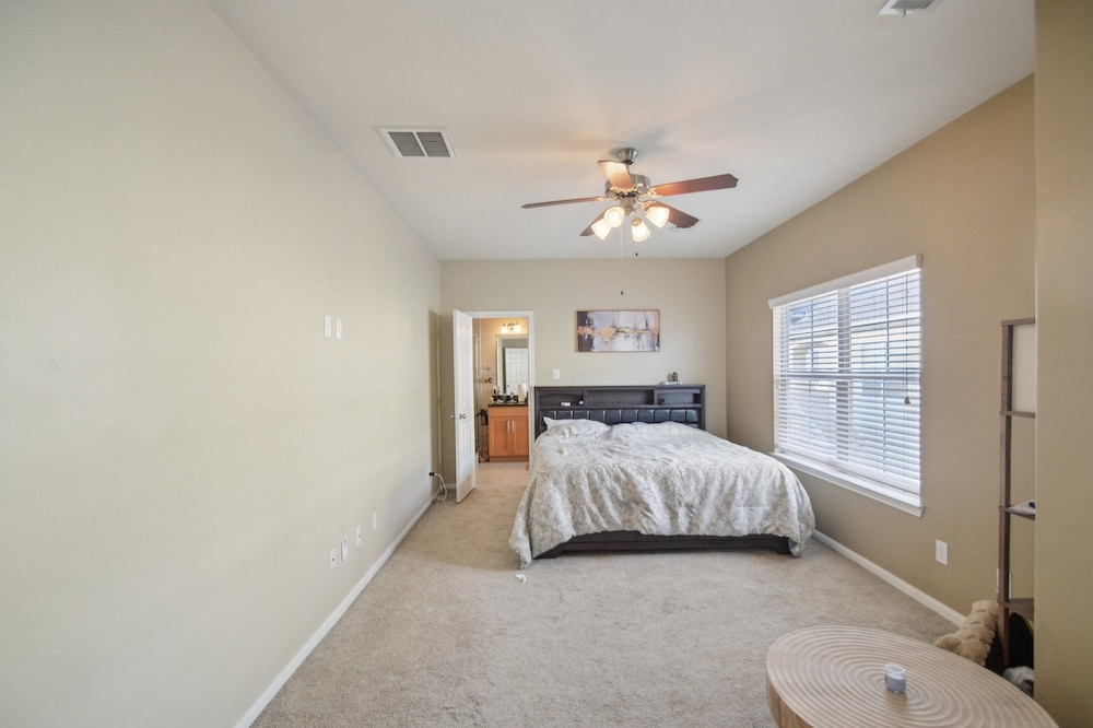 Stylish Houston Heights House 3 Bedroom Townhouse