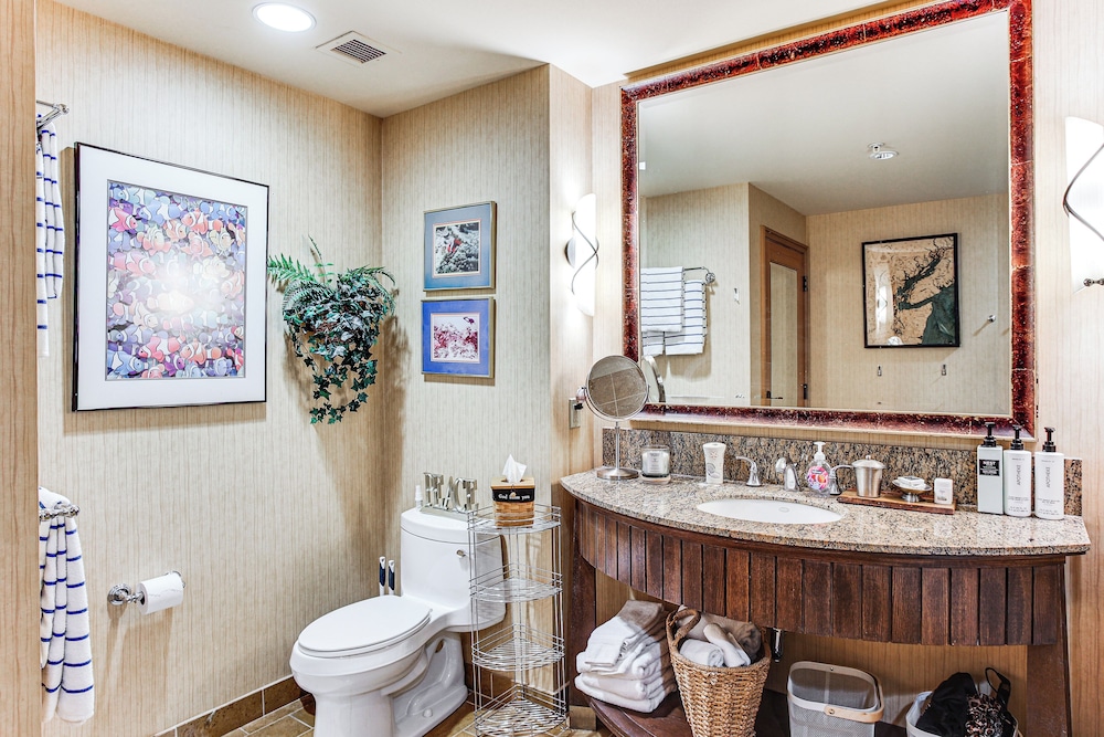 Hike, Ski & More: Cle Elum Resort Condo