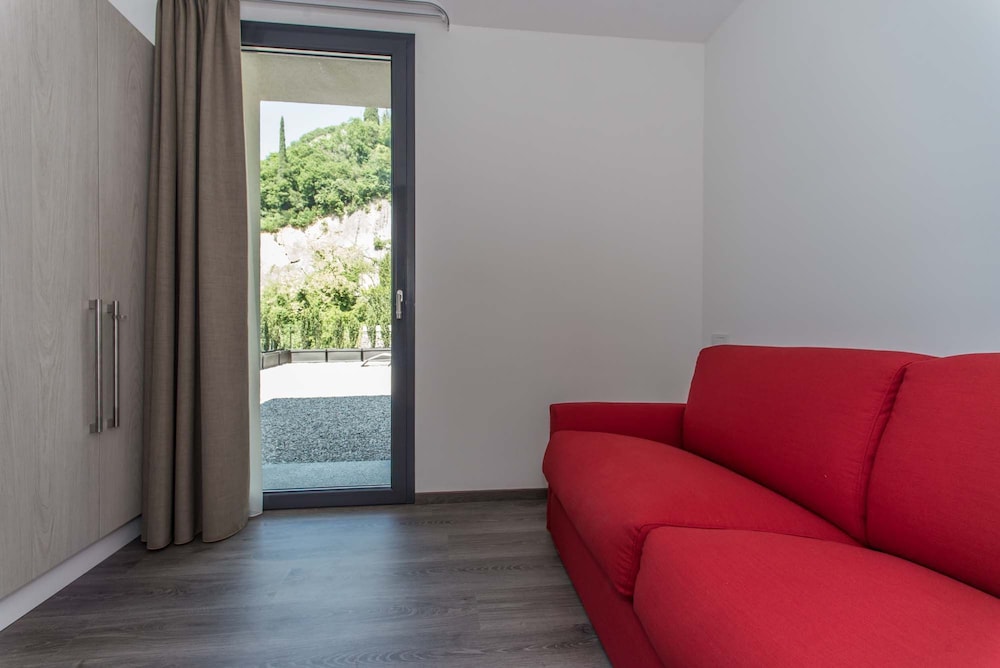 Residenza Decimina