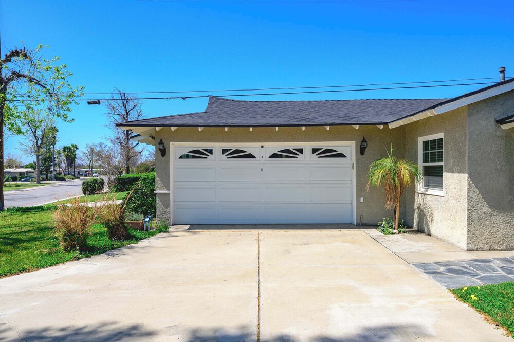 Cozy Getaway Bright, Clean & Fully Equipped