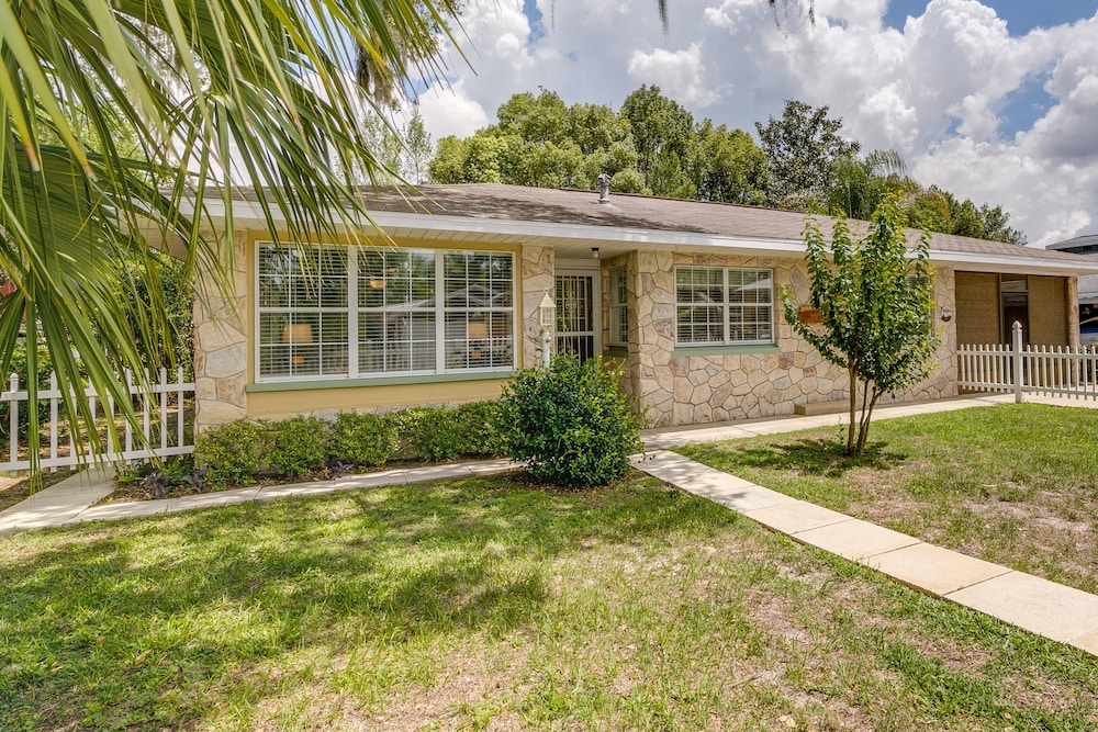 Dunnellon Vacation Rental w/ Pool - Kayak & Fish! view 4