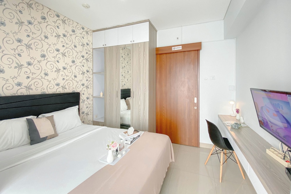 Modern Look Studio At Grand Kamala Lagoon Apartment