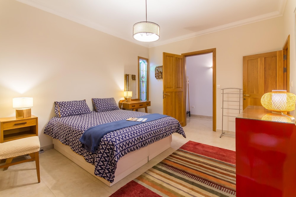 Magnificent Sunny Seafront Apart Sliema