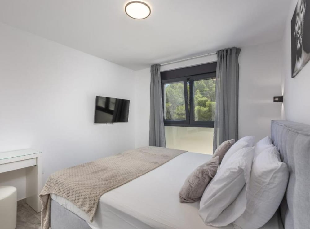 Charming Apartment Island Krk With Private Pool
