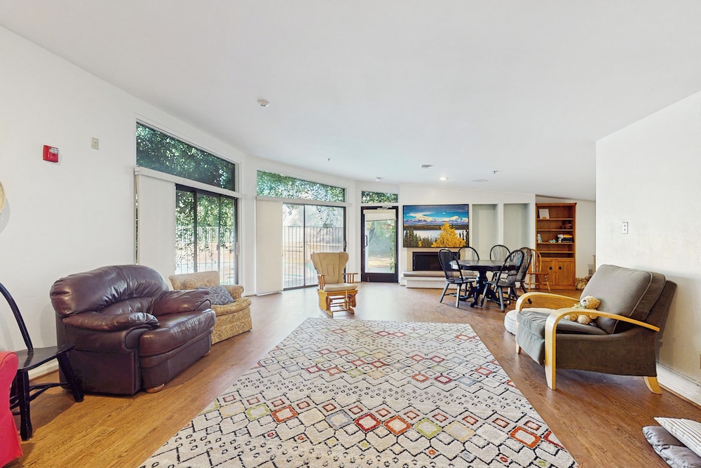 6BR Home w/ a Private Pool, W & D, & Large Yard