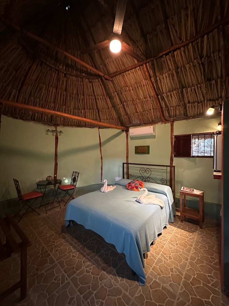 The Pickled Onion B&B and Restaurant Uxmal