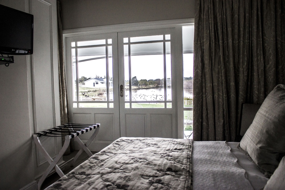 La Riviera Guesthouse