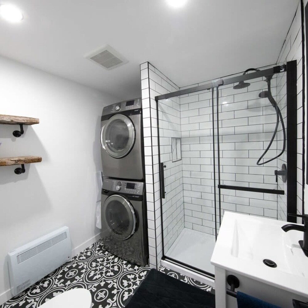 De la Montagne-spa- PET Friendly- Ski in Ski out