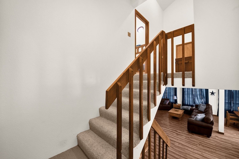 Yellow Pine 10 5 Bedroom Home