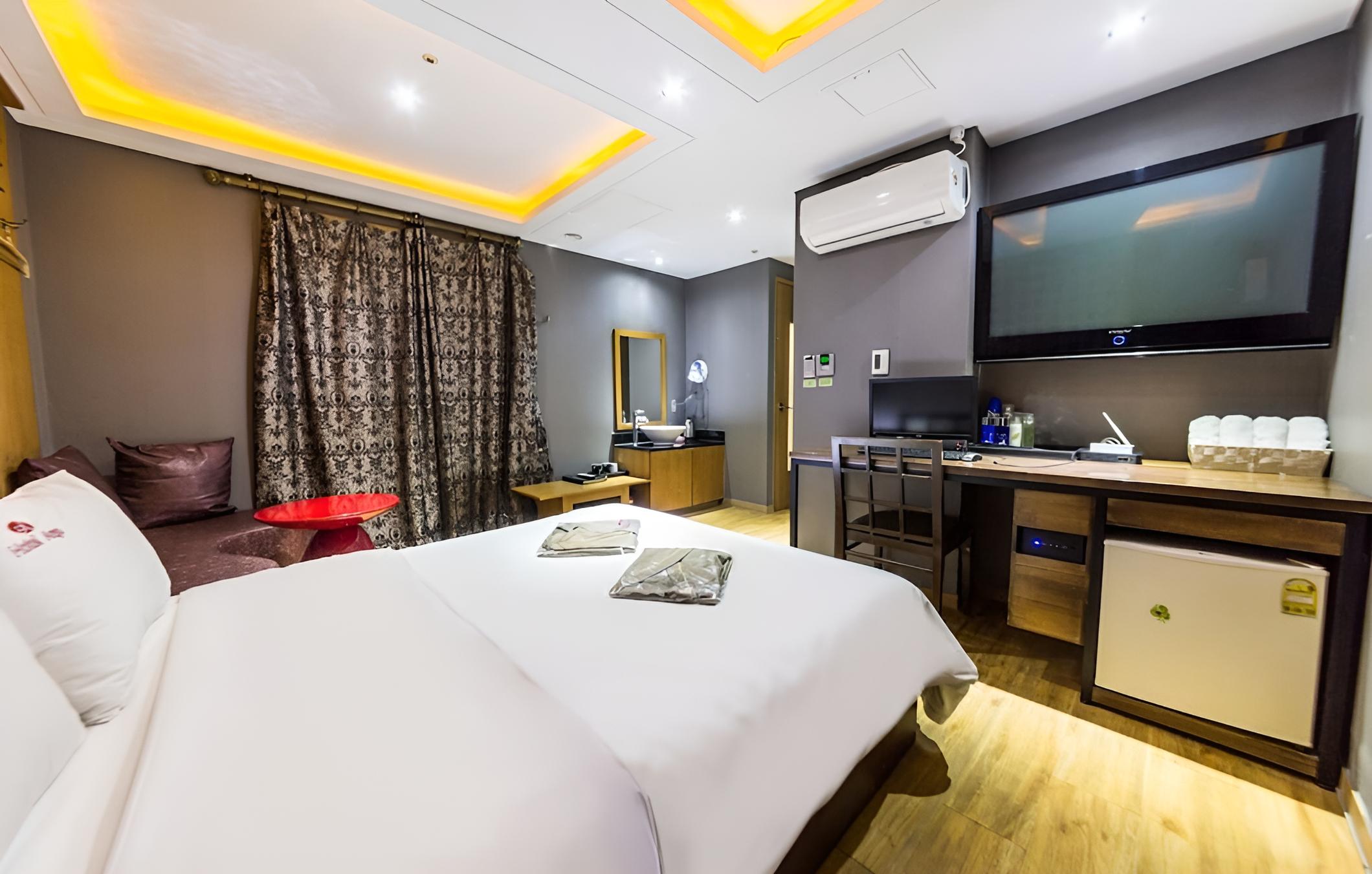 Gildong Argo Hotel