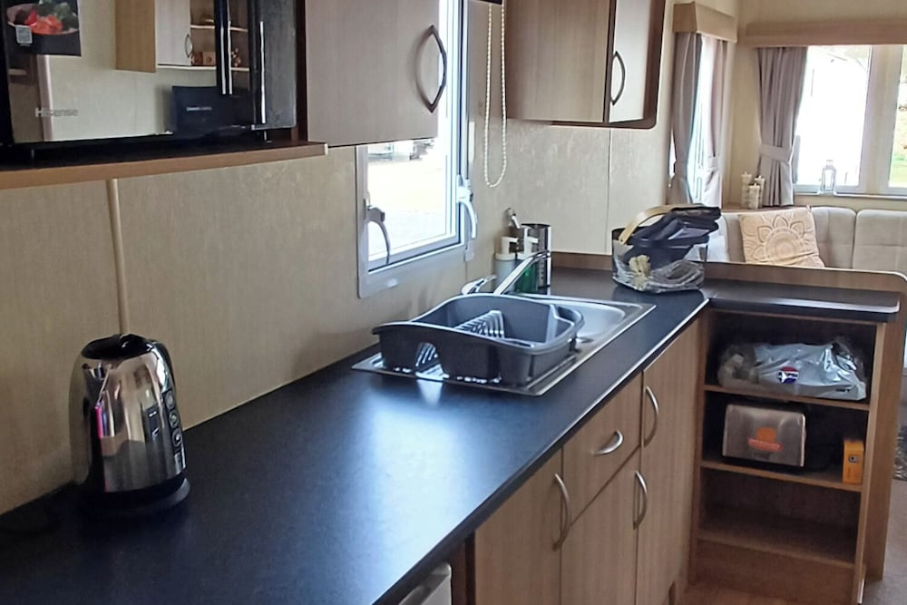 Luxury Family Lodge, Decking, Parking, Tattershall