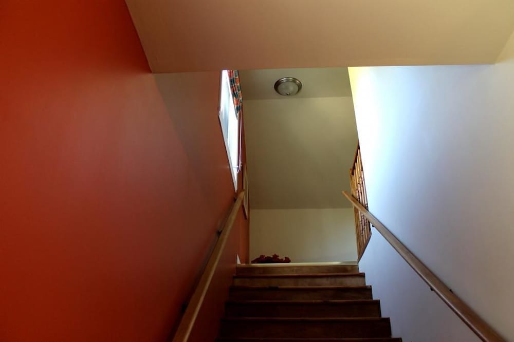 Mackenzie House B&B by Elevate Rooms